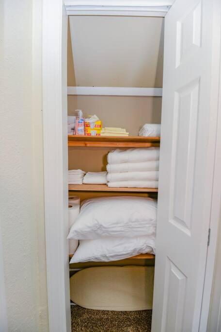 2 Bedroom Apartment Near Ndsu And Downtown 파고 외부 사진